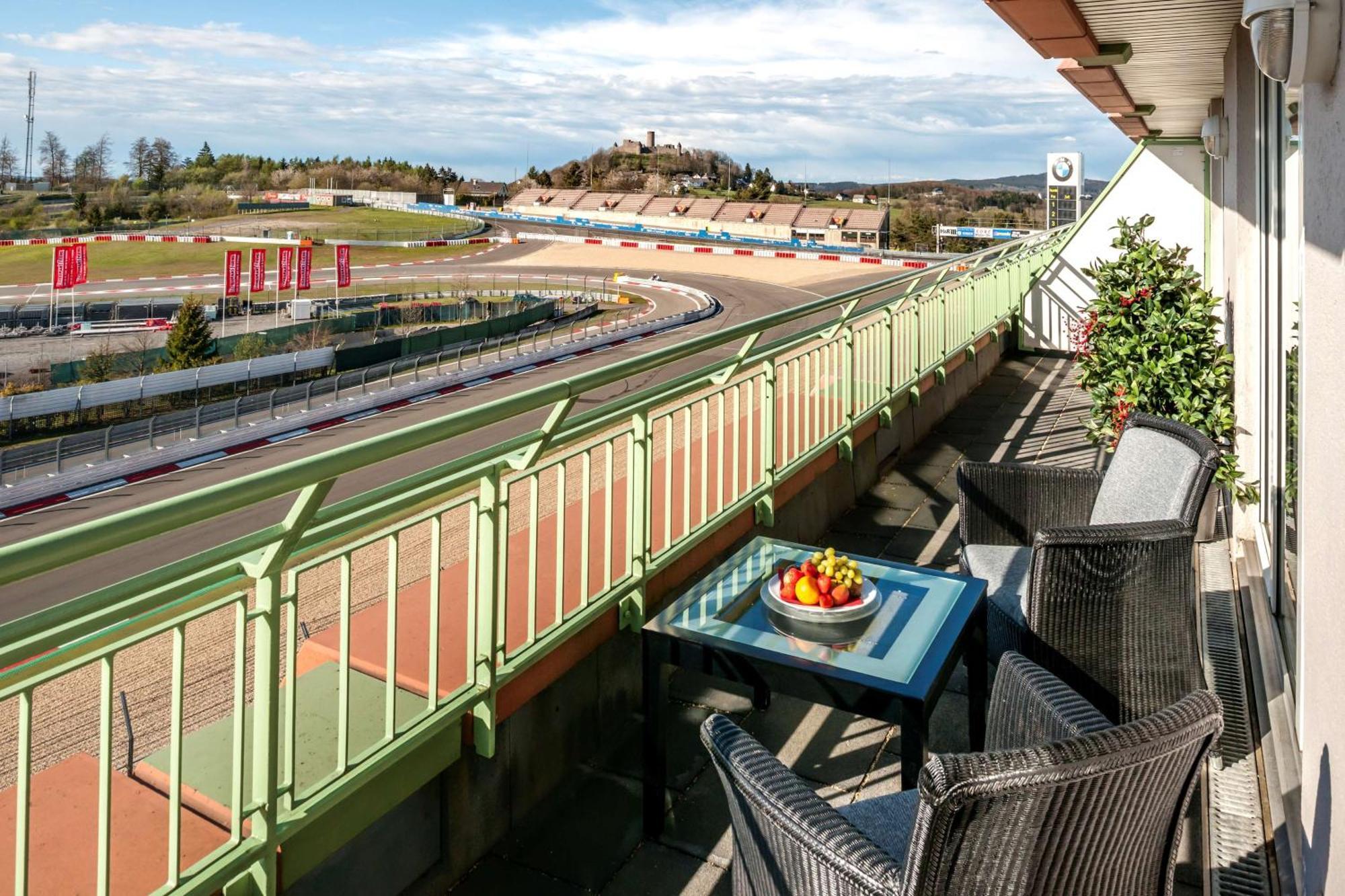 Hotel Dorint Am Nürburgring Hocheifel Exterior foto